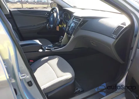 2013 Hyundai Sonata Gls z USA, uszkodzony, nr VIN 5NPEB4AC3DH553380